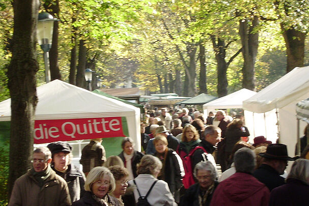 Apfelmarkt im Fürther Stadtpark Apfelmarkt Stadtpark
