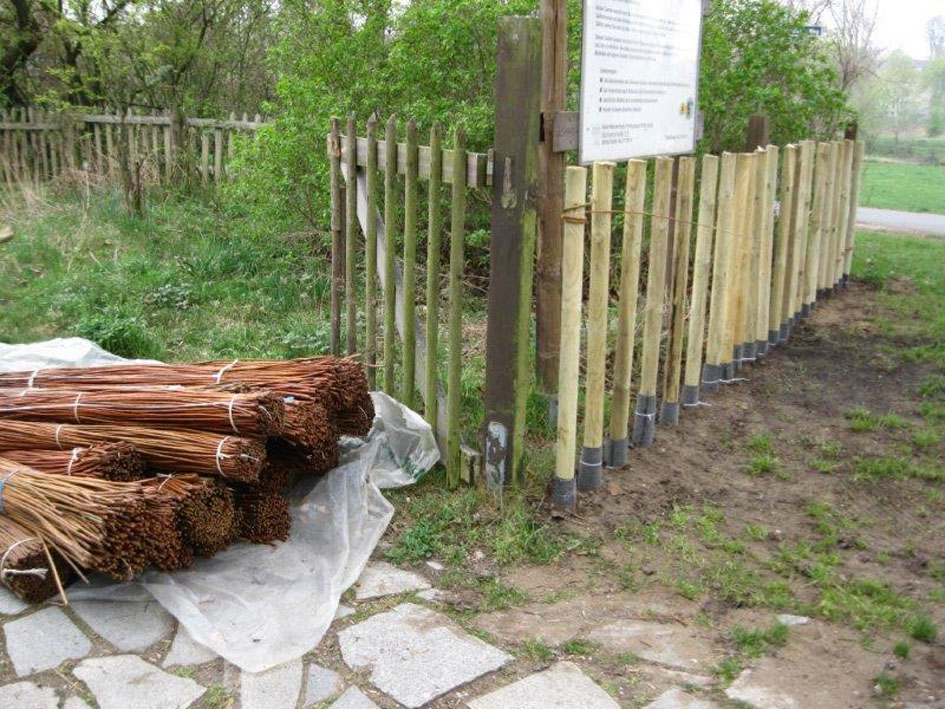 Weidenzaun-Flechtkurs im BN-Garten Weidenzaun-Flechtkurs im BN-Garten