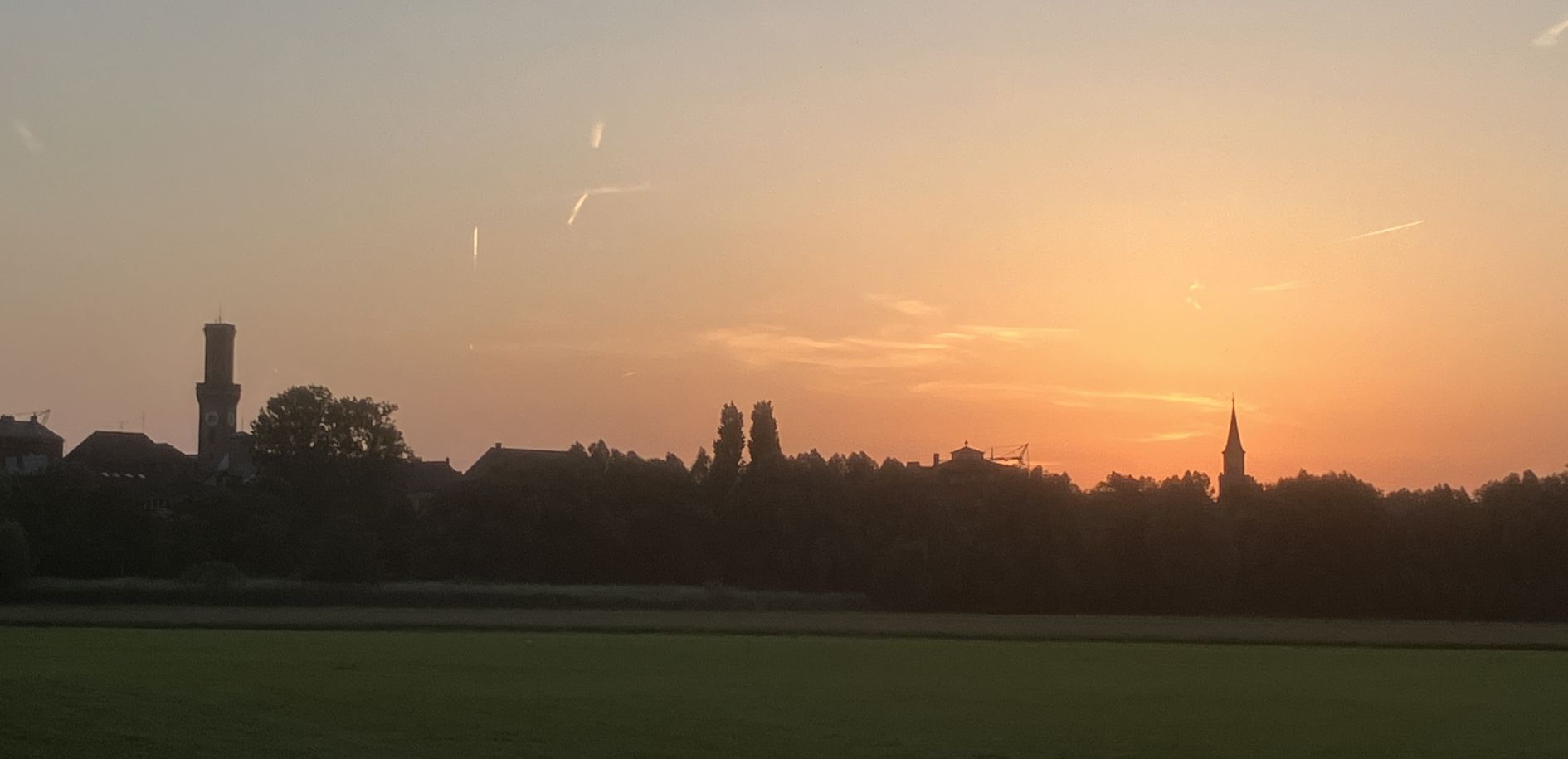 Sommerliche Abendstimmung im Fürther Pegnitztal Sommerliche Abendstimmung im Fürther Pegnitztal